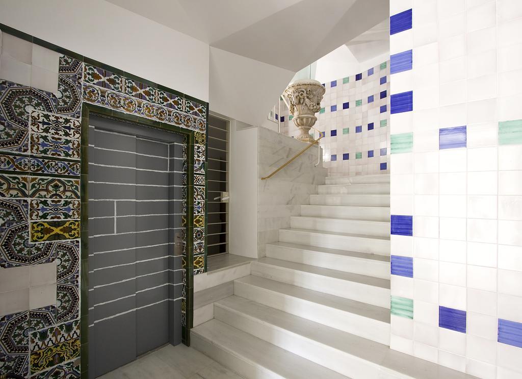 Apartamentos Alemanes Gradas Luxury Seville Luaran gambar