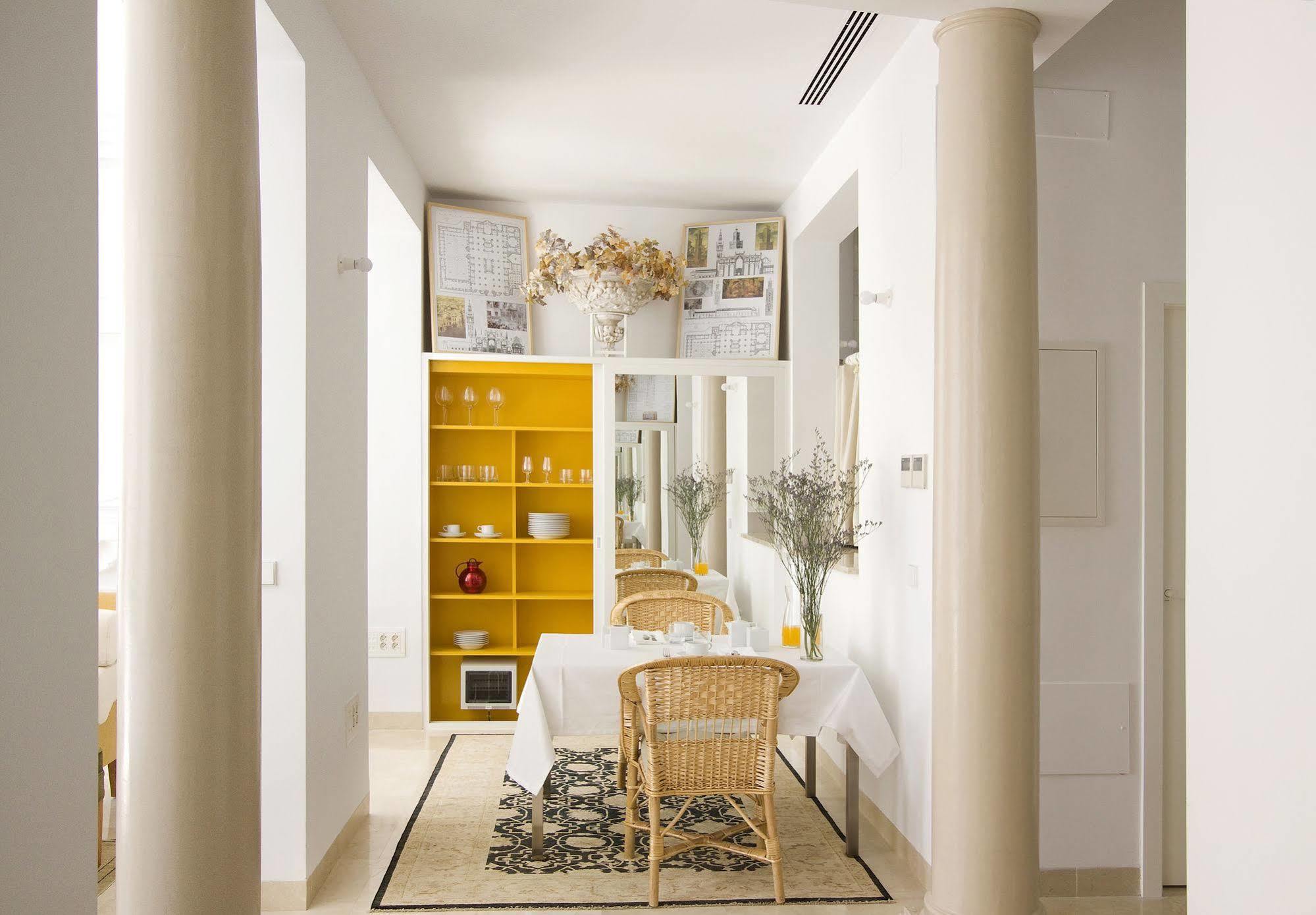 Apartamentos Alemanes Gradas Luxury Seville Luaran gambar