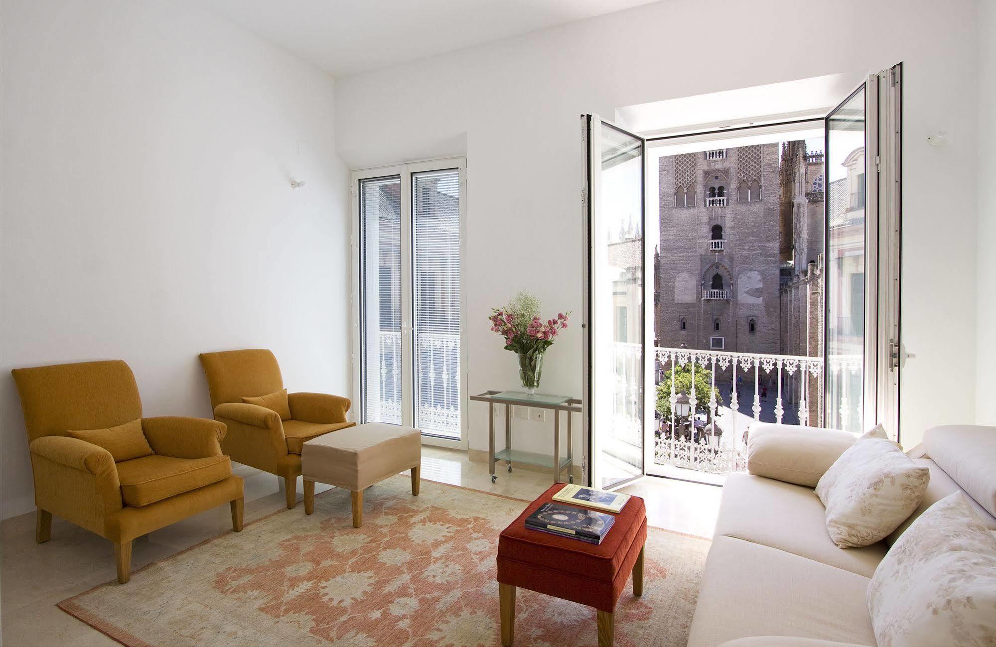 Apartamentos Alemanes Gradas Luxury Seville Luaran gambar